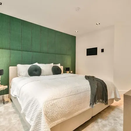 Modern Center - 0034-681-000-472 - For Reservations! * Amsterdam
